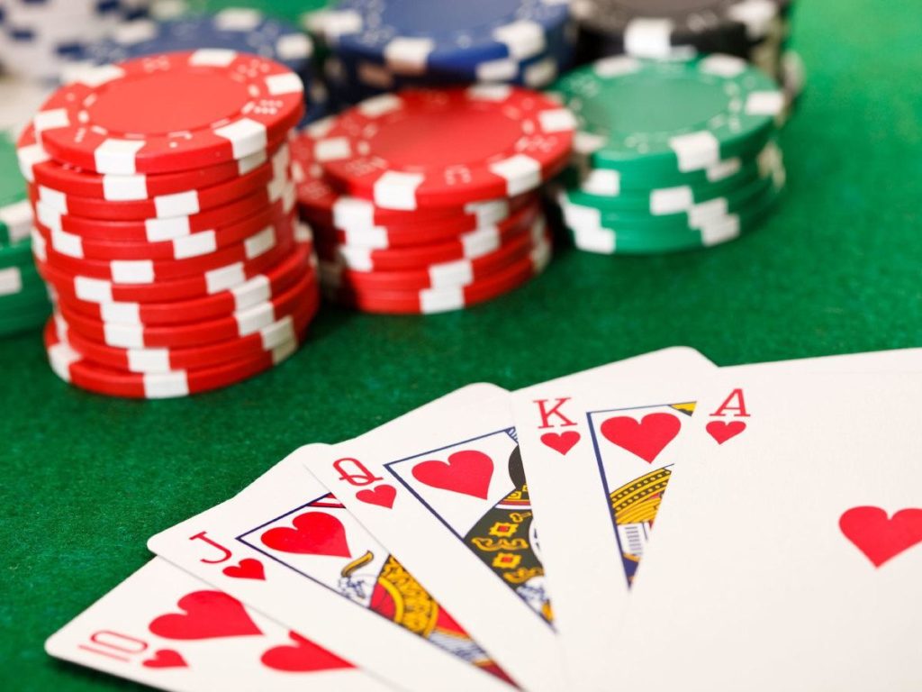 Top-Notch Tips for Choosing the Right Online Poker Website  